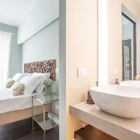 Daire Chic Spanish Steps Retreat