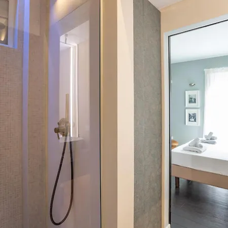 Lejlighed Chic Spanish Steps Retreat *