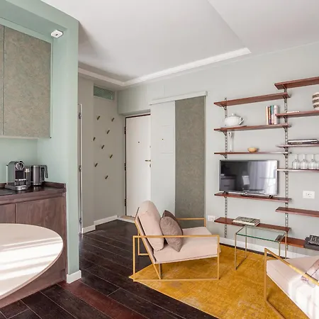 Lejlighed Chic Spanish Steps Retreat *