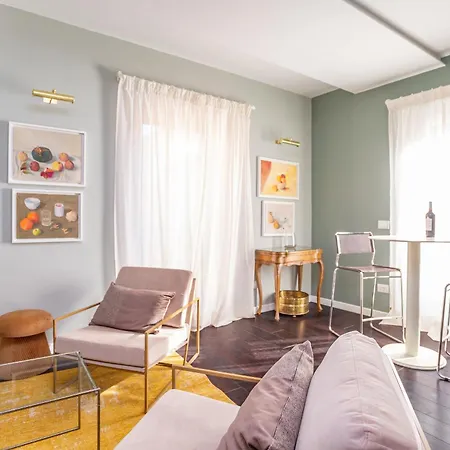 Daire Chic Spanish Steps Retreat *