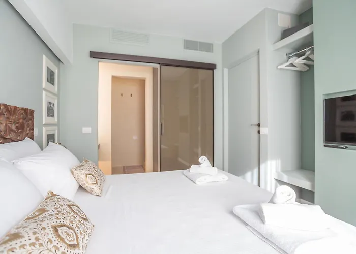 Chic Spanish Steps Retreat Apartmán *