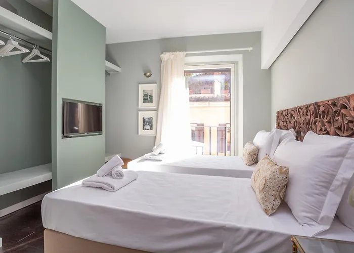 Chic Spanish Steps Retreat * Řím